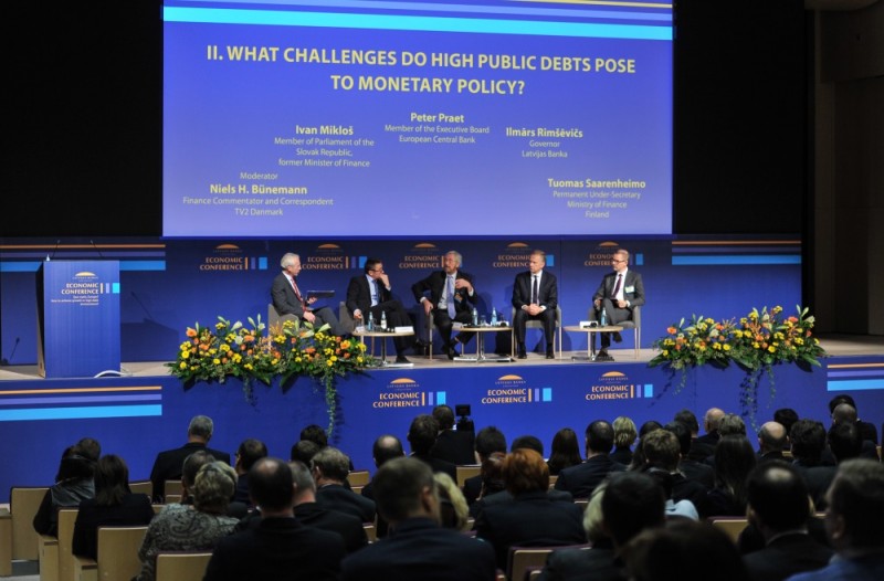 Konference "Quo vadis, Eiropa? Kā panākt izaugsmi tautsaimniecībās ar augstu parāda līmeni?"